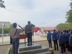 Kapolsek Dewantara Pimpin Upacara HUT RI ke-80 di SMA Negeri 1 Dewantara