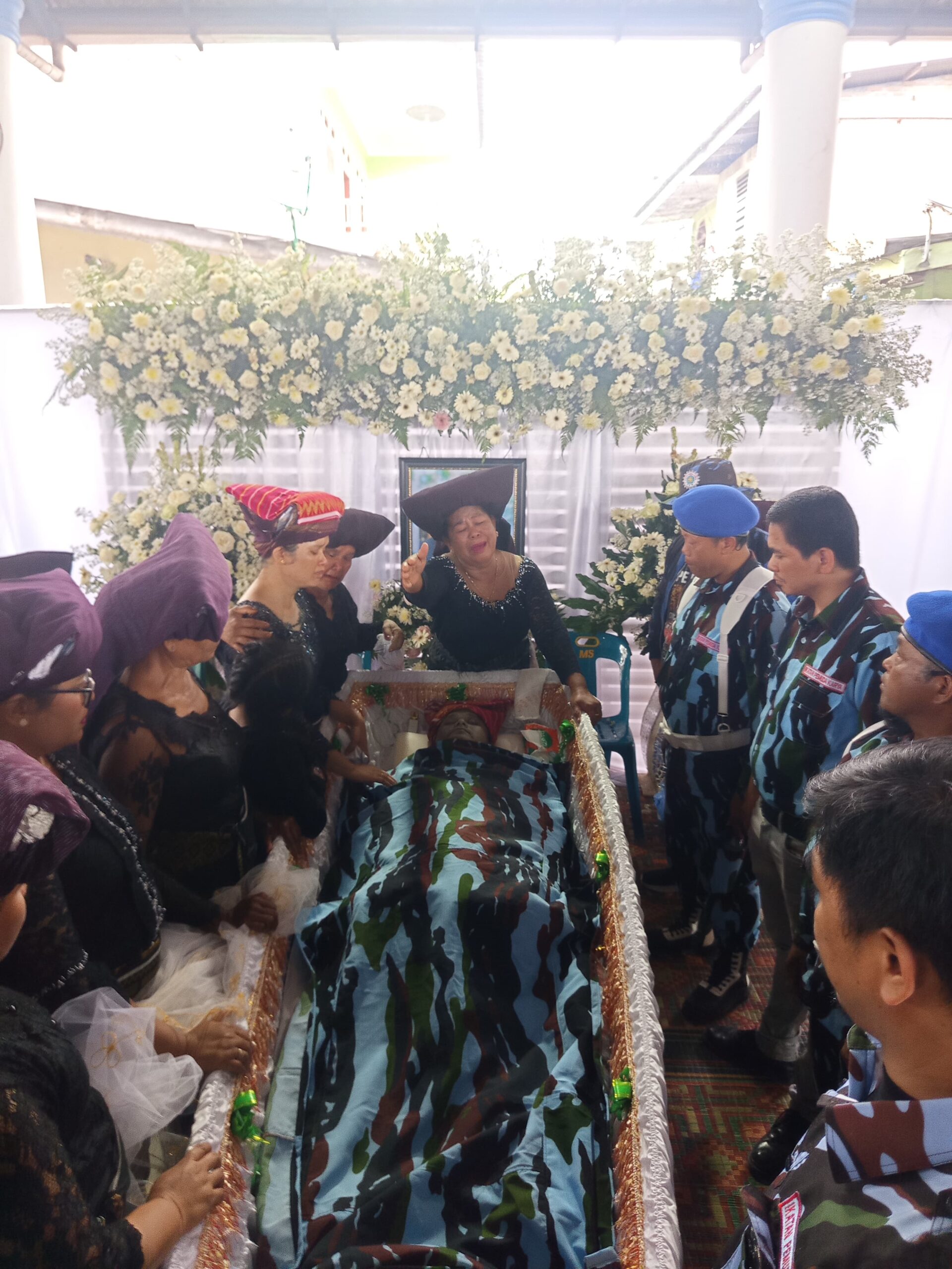 Tanah Karo Berduka! Ketua DPD IPK Maha Sendi Milala Hantarkan Pejuang Hukum Wilter Sinuraya ke Peristirahatan Terakhir