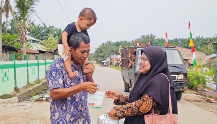 Hangatkan Maulid Nabi dengan Berbagi, Pesantren Andalusia Tebar 300 Paket Kurma dan Air Zam-Zam